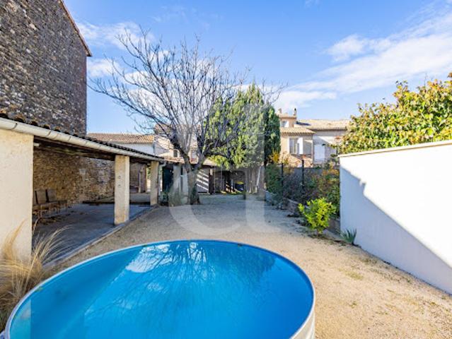 Vente Maison 8 pièces 207 m2 Sainte Cécile les Vignes