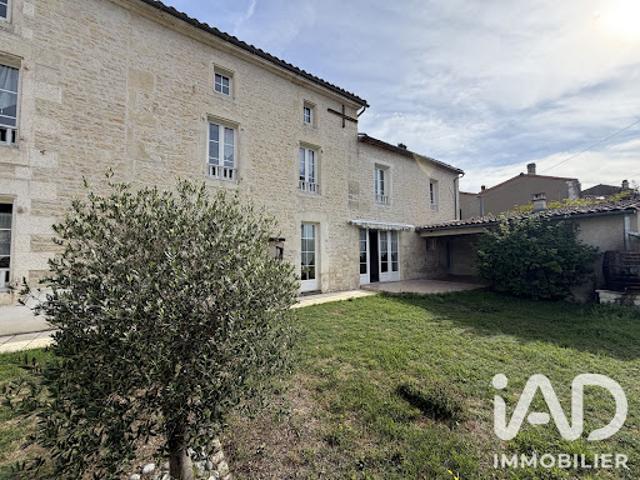 Vente Maison 8 pièces 207 m2 Vouharte