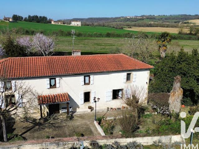 Vente Maison 8 pièces 208 m2 Caillavet