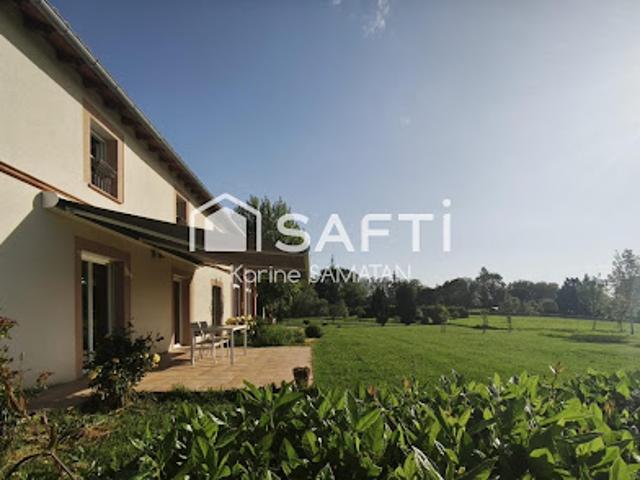 Vente Maison 8 pièces 208 m2 Pechbonnieu