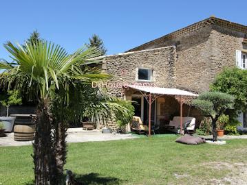 Vente Maison 8 pièces 208 m2 Upie