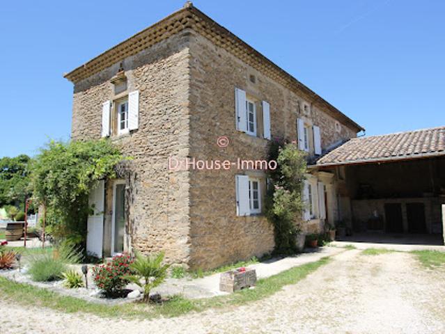 Vente Maison 8 pièces 208 m2 Upie