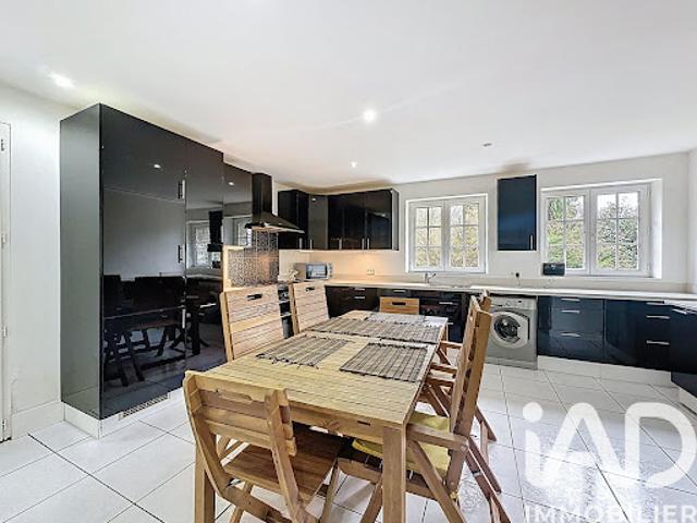 Vente Maison 8 pièces 209 m2 Le faouet