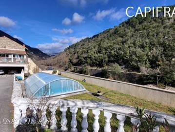 Vente Maison 8 pièces 209 m2 Saint Sauveur de Montagut