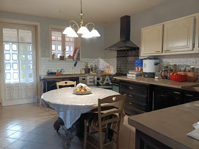 Vente Maison 8 pièces 209.5 m2 Pressac