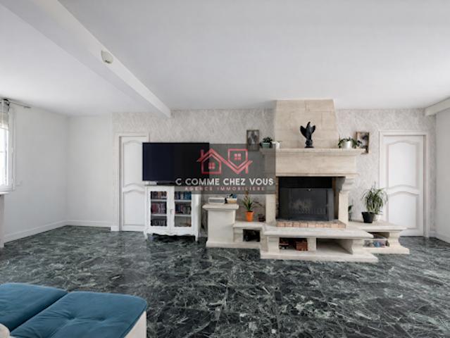 Vente Maison 8 pièces 200 m2 Ozoir la ferriere