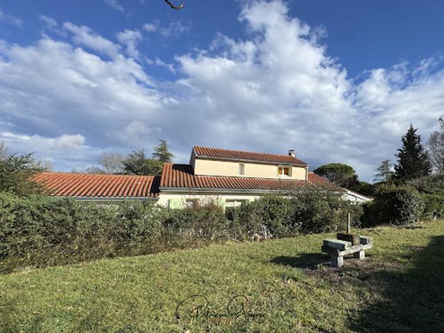 Vente Maison 8 pièces 200 m2 Castres
