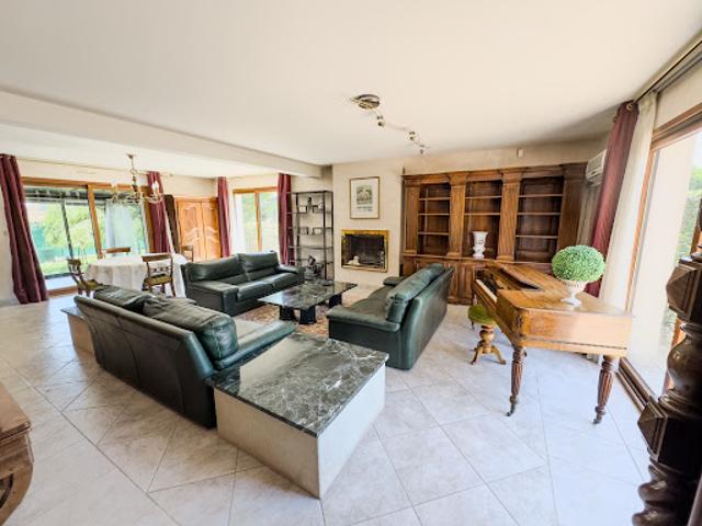 Vente Maison 8 pièces 200 m2 Daix