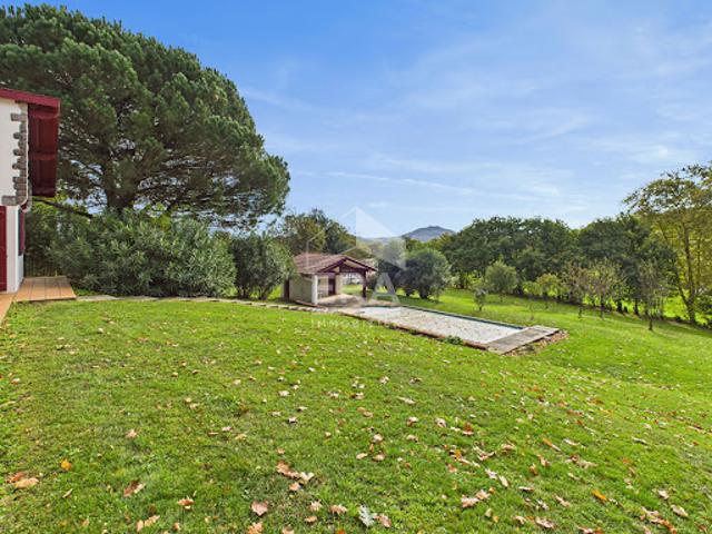 Vente Maison 8 pièces 200 m2 Hasparren