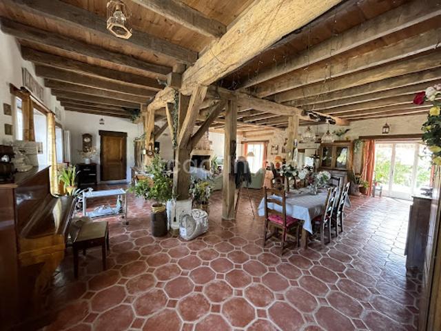 Vente Maison 8 pièces 200 m2 Issigeac