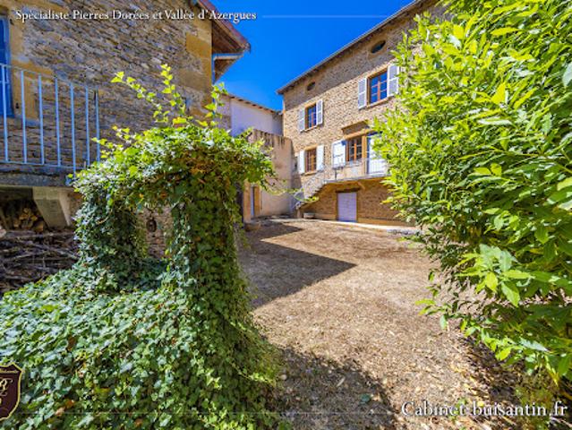 Vente Maison 8 pièces 200 m2 Le Bois d'Oingt