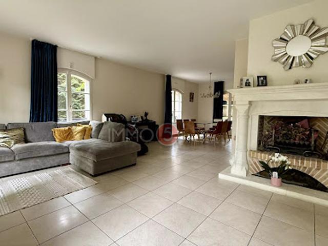 Vente Maison 8 pièces 200 m2 Le Raincy