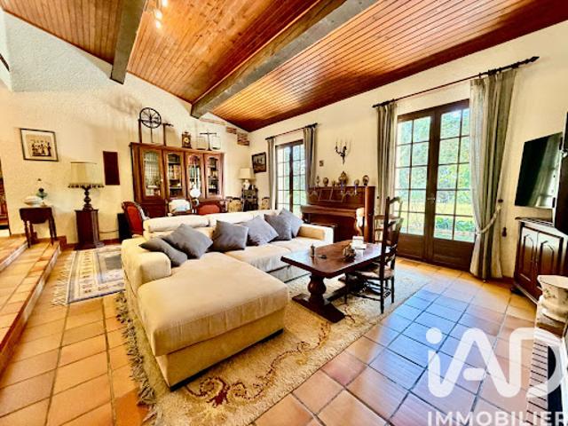 Vente Maison 8 pièces 182 m2 Pennautier