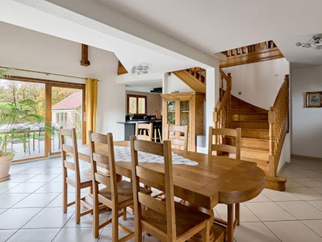 Vente Maison 8 pièces 200 m2 Quingey