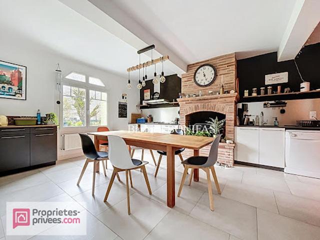 Vente Maison 8 pièces 200 m2 Saint Sulpice