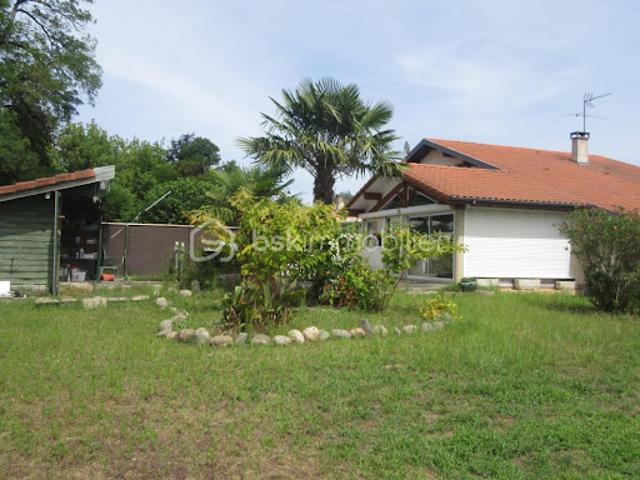 Vente Maison 8 pièces 200 m2 Saint Vincent de Paul