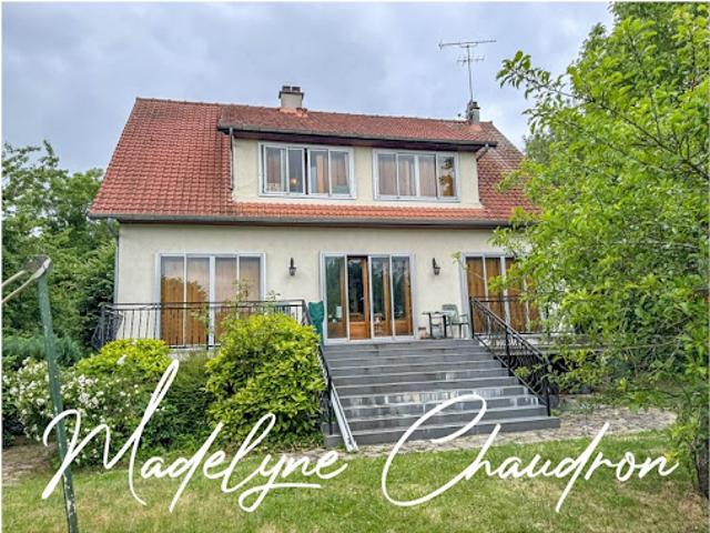 Vente Maison 8 pièces 200 m2 Saint Vrain
