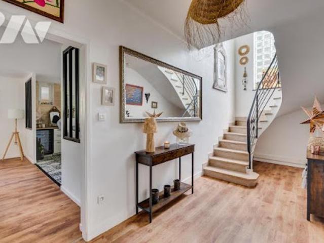 Vente Maison 8 pièces 186 m2 Toulouse