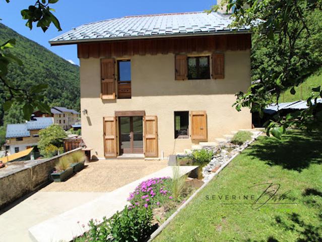 Vente Maison 8 pièces 200 m2 Vaujany