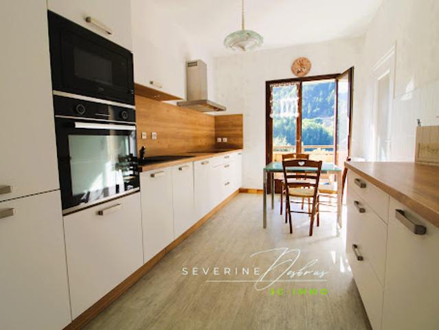Vente Maison 8 pièces 200 m2 Vaujany