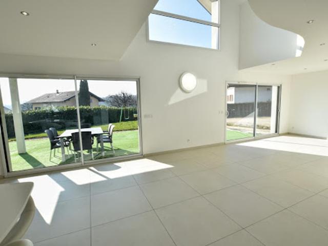 Vente Maison 8 pièces 200 m2 Viry