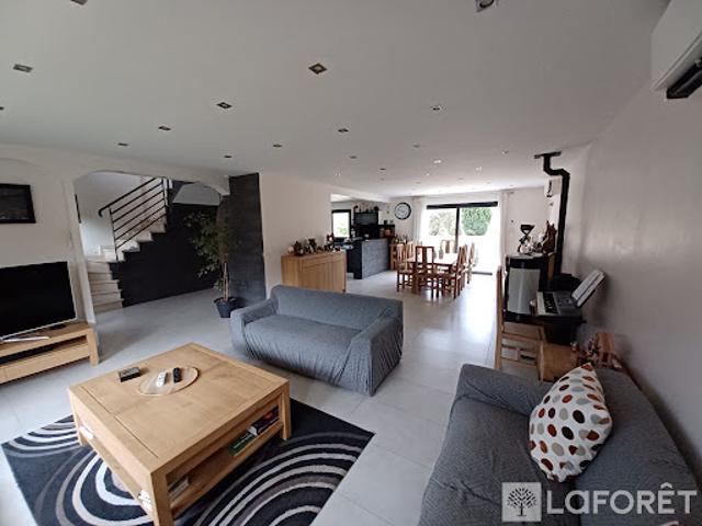 Vente Maison 8 pièces 200.85 m2 Fontenay lès Briis