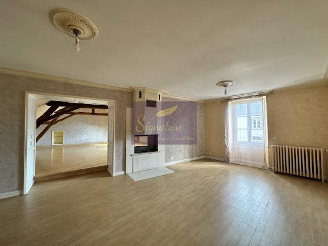 Vente Maison 8 pièces 201 m2 Coulans sur Gée