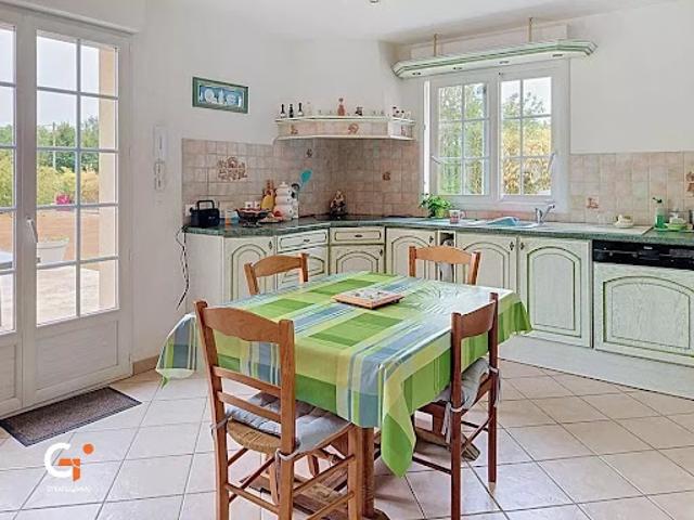 Vente Maison 8 pièces 201 m2 Thiberville