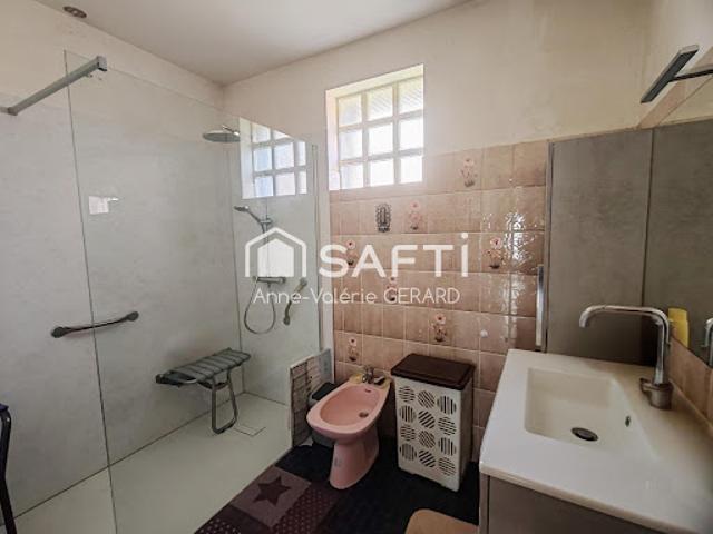 Vente Maison 8 pièces 202 m2 Savigny le Vieux
