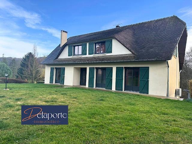 Vente Maison 8 pièces 202 m2 Vignacourt