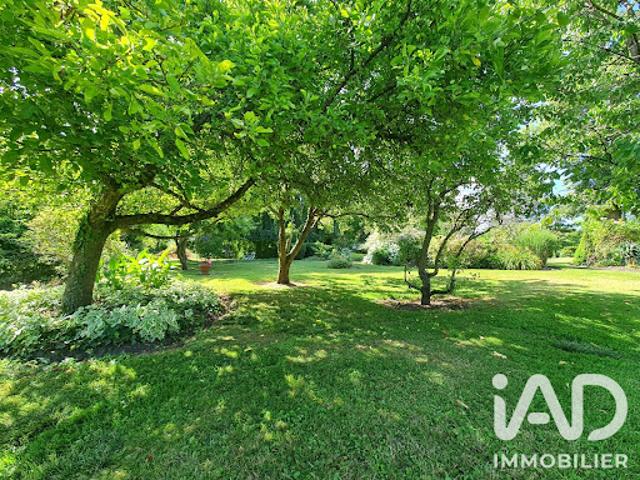 Vente Maison 8 pièces 203 m2 Hangest sur Somme
