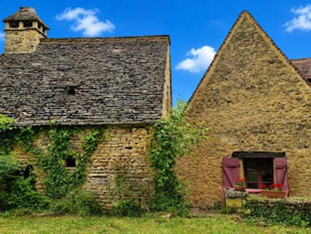 Vente Maison 8 pièces 203 m2 La Chapelle Aubareil