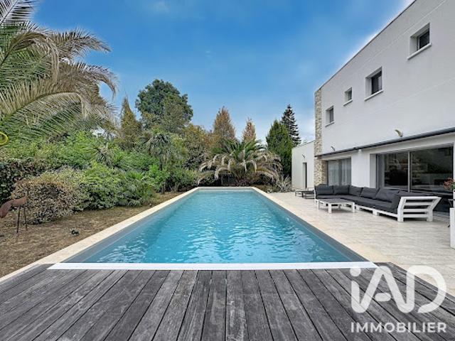 Vente Maison 8 pièces 203 m2 Pessac