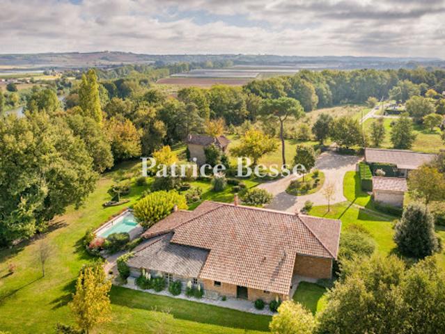 Vente Maison 8 pièces 203 m2 Labastide Saint Pierre