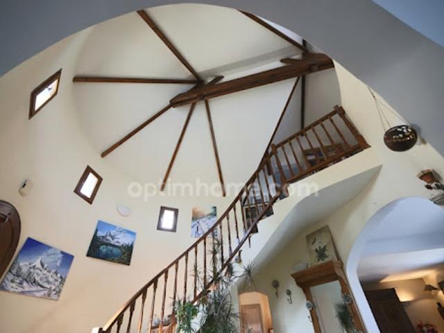 Vente Maison 8 pièces 214 m2 Méry sur Oise
