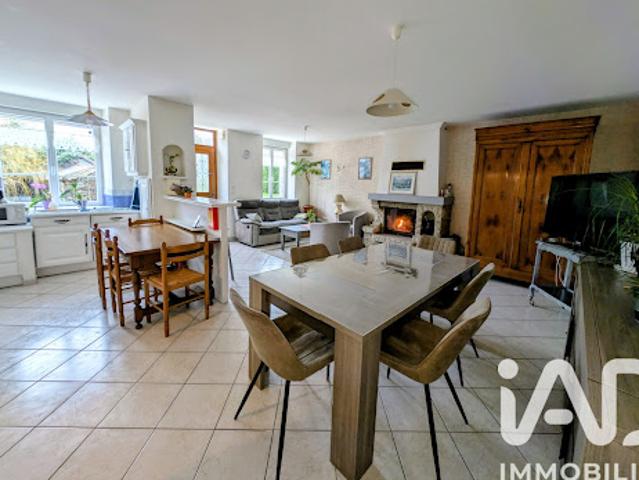 Vente Maison 8 pièces 214 m2 Evran