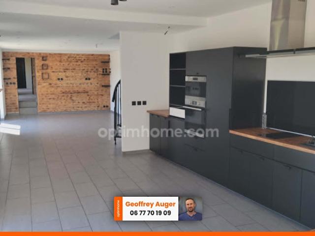 Vente Maison 8 pièces 214 m2 Loudun