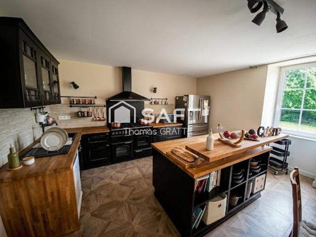 Vente Maison 8 pièces 214 m2 Vitrac