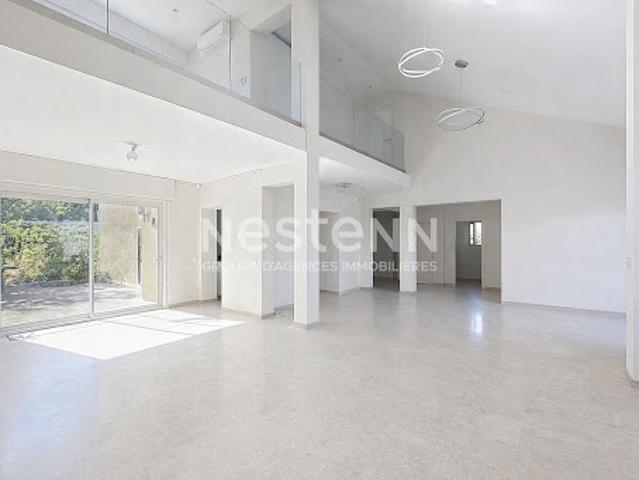 Vente Maison 8 pièces 214.47 m2 Bron