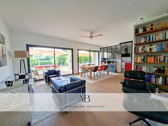 Vente Maison 8 pièces 215 m2 Marnes la Coquette
