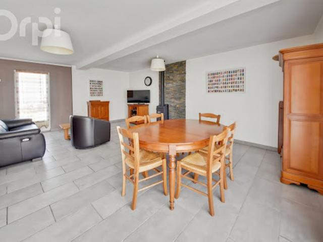 Vente Maison 8 pièces 215 m2 Chevreville