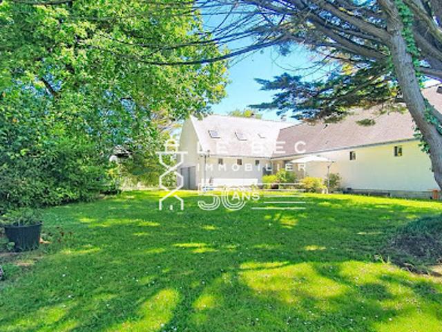 Vente Maison 8 pièces 215 m2 Kervignac