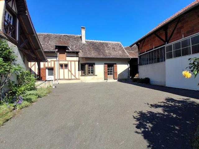 Vente Maison 8 pièces 215 m2 Pierrefitte ès Bois