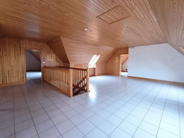 Vente Maison 8 pièces 215 m2 Plouescat