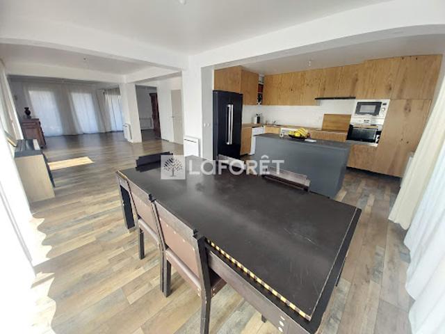 Vente Maison 8 pièces 215 m2 Villemomble