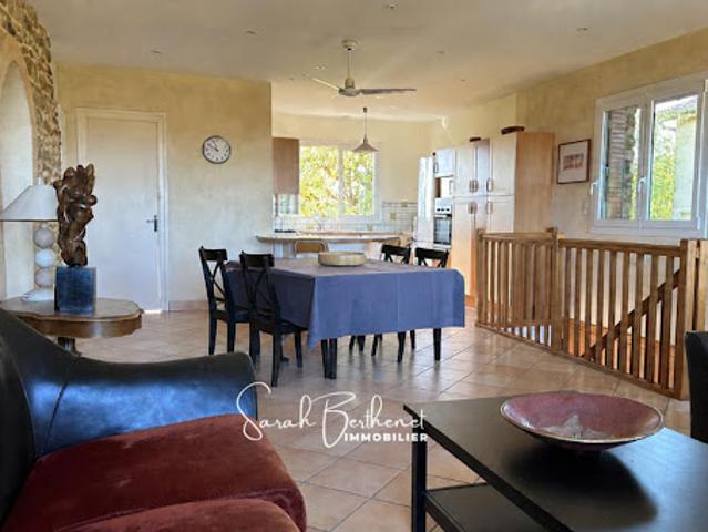 Vente Maison 8 pièces 215.52 m2 Saint Germain Nuelles