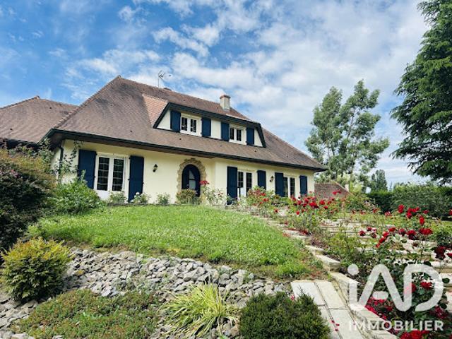 Vente Maison 8 pièces 216 m2 Mervans