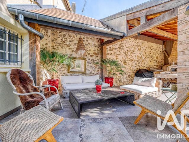 Vente Maison 8 pièces 216 m2 Montceaux lès Meaux