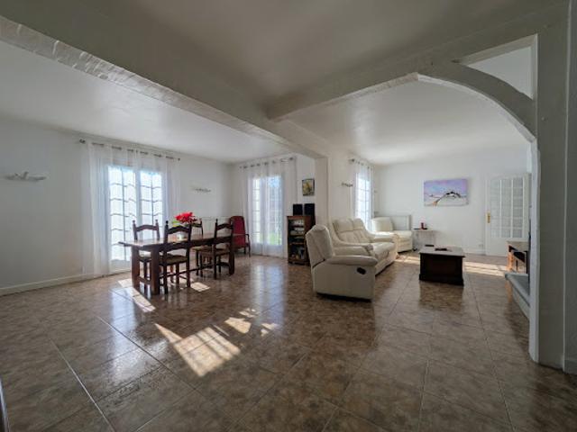 Vente Maison 8 pièces 216 m2 Chalette sur loing