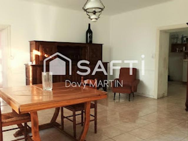Vente Maison 8 pièces 216 m2 Lédas et Penthiès
